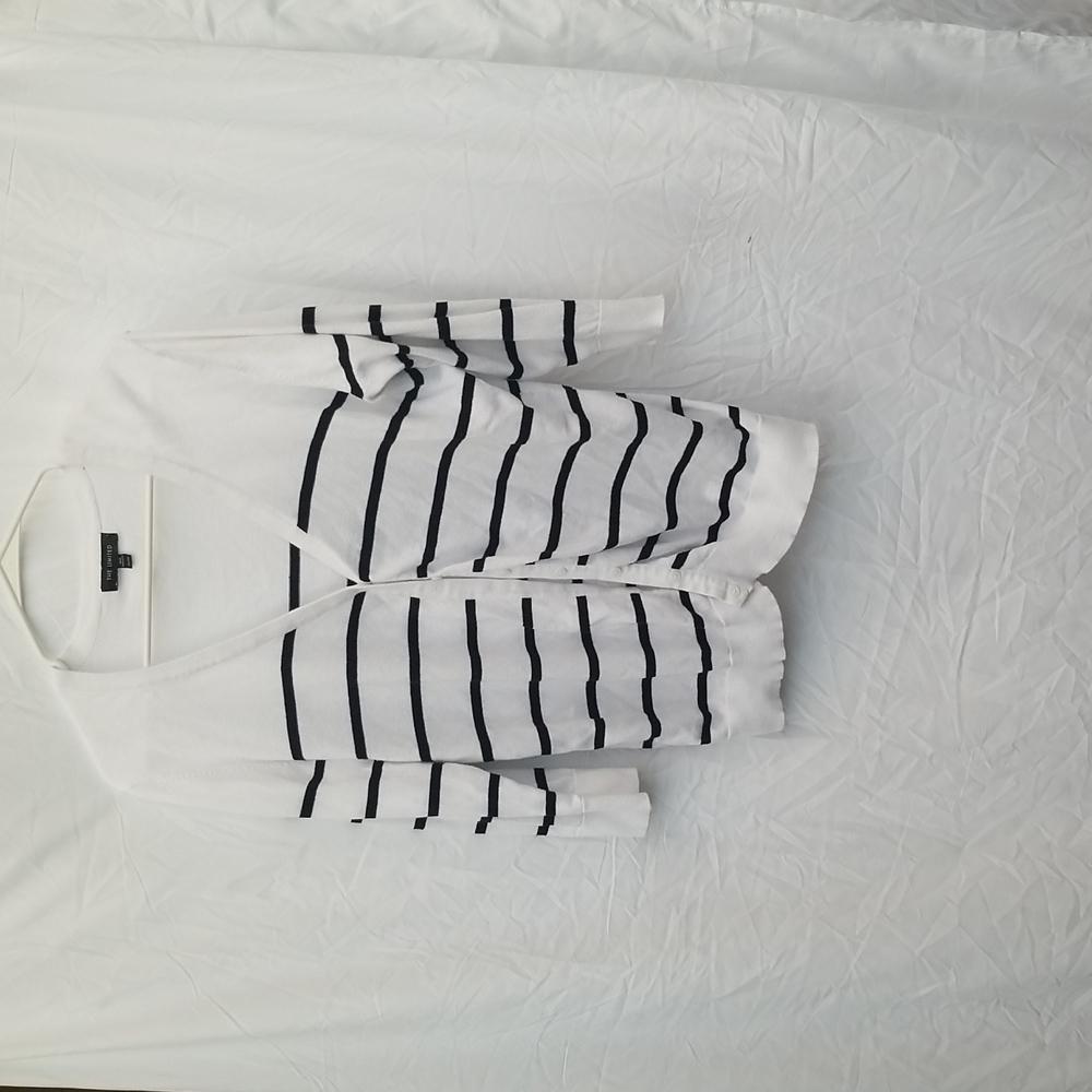 The Limited cardigan white with black stripes size XXL button front
